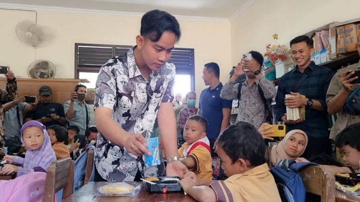 Gibran Tolak Makan Bergizi Gratis dari Presiden Prabowo Karena Tak Doyang Tempe & Buncis