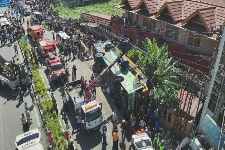 Terjadi kecelakaan Maut Bus ALS Menyebabkan 12 Orang Meninggal Dunia