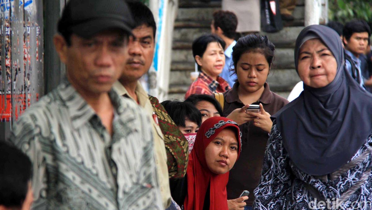 Beragam Ciri Khas & Gaya Hidup Kelas Menengah Demi Keliatan Kaya