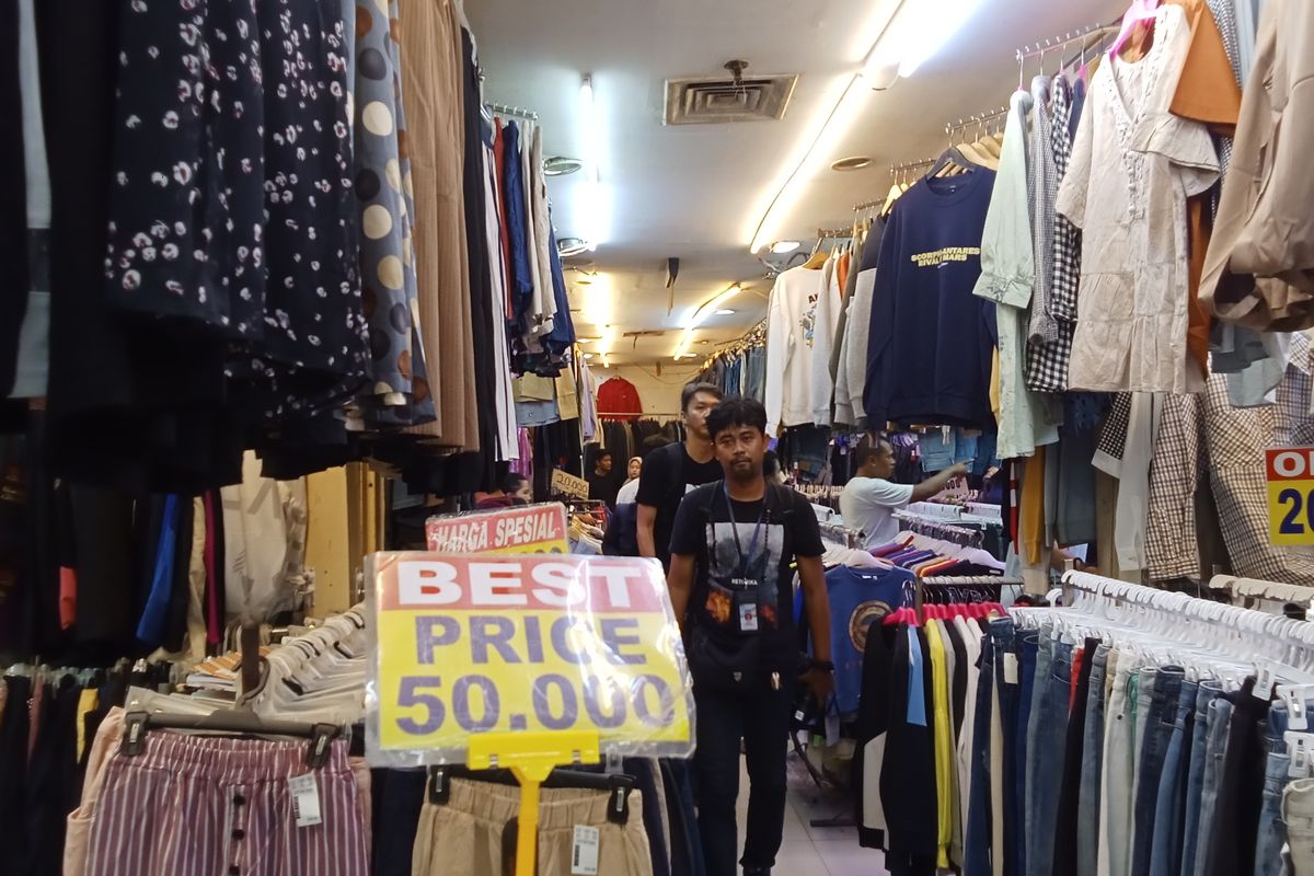 Pedagang Thrifting Pasar Senen Tolak Rencana Larangan Pakaian Bekas Impor