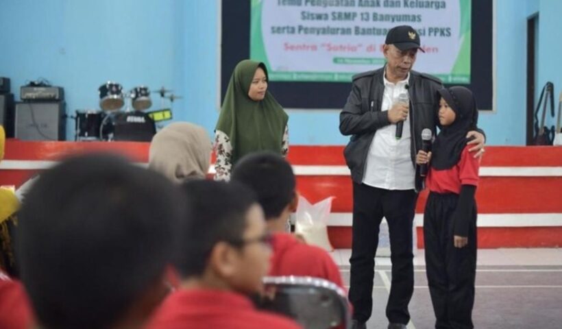 Wamen Sosial Agus Jabo Sekolah Rakyat Jadi Jembatan Emas Bagi Siswa untuk Raih Masa Depan