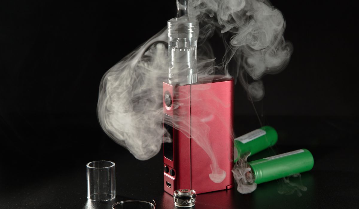 Malaysia Targetkan Larangan Total Rokok Elektrik Mulai Pertengahan 2026