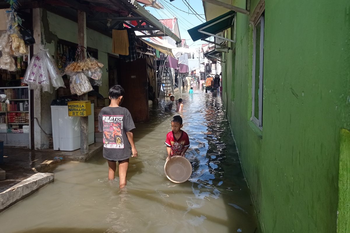 Banjir Rob Rendam 19 RT dan Dua Ruas Jalan di Jakarta Utara dan Kepulauan Seribu