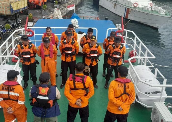 Banjir Rendam Rumah hingga Atap di Halmahera Barat, Tim SAR Dikerahkan Evakuasi Warga Terjebak