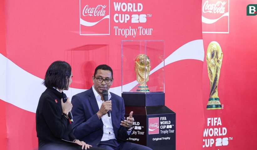 Trofi Piala Dunia Mendarat di Jakarta, Disambut Gilberto Silva dan Pejabat Negara