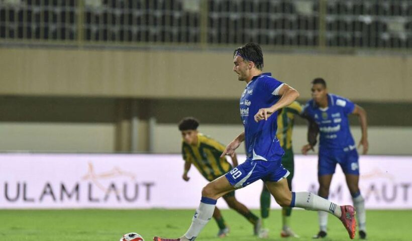 Persib Unggul Telak atas PSBS Biak: Tiga Laga Tak Terkalahkan dengan Selisih Gol Signifikan