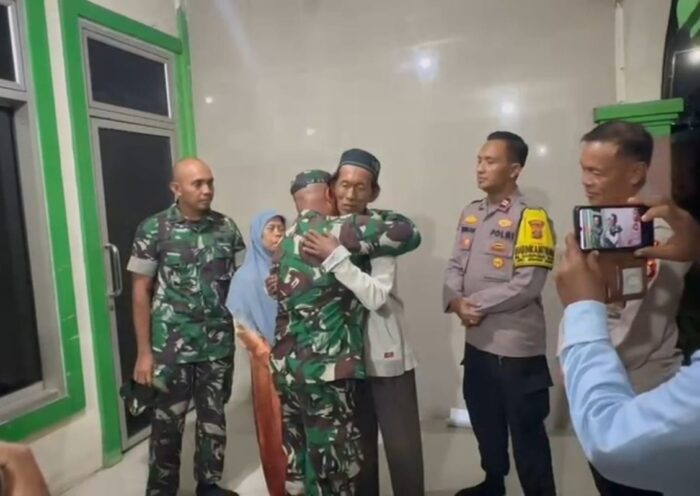 Anggota TNI dan Polri Minta Maaf kepada Penjual Es Gabus