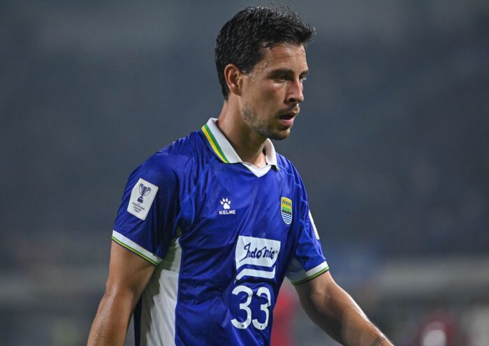 Manajemen Persib Kecam Keras Ancaman dan Rasisme terhadap Thom Haye