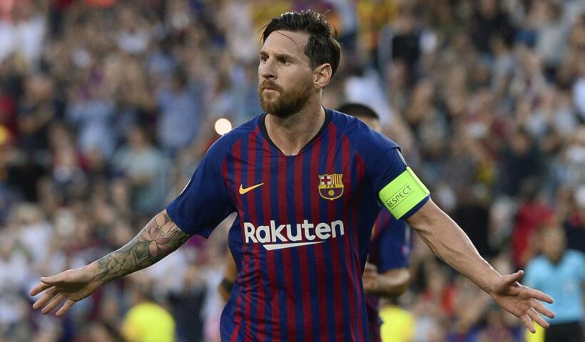 Spanduk Raksasa Messi Warnai Barcelona, Kampanye Calon Presiden Kirim Pesan