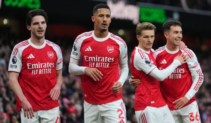 Michael Owen Kritik Musim "Ringan" Arsenal, Sebut Gelar Premier League "Hampir Diberikan"