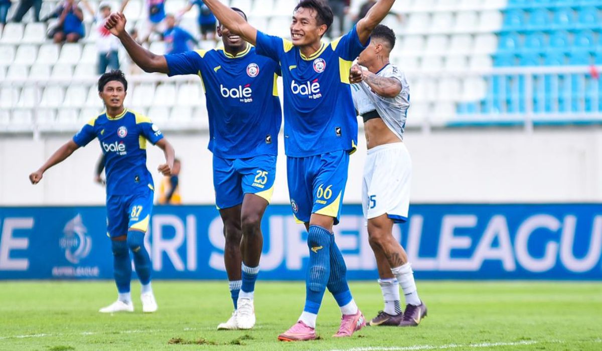 Bukan Karena Cedera, Ini Alasan Ahmad Alfarizi Rela Lepas Ban Kapten Arema untuk Hansamu Yama