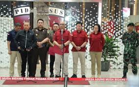 Kejagung Tetapkan 5 Tersangka Kasus Makan Bergizi Gratis, Publik Soroti Transparansi Program