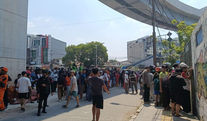 Bentrok Berdarah di Jalan Tambak Menteng Tewaskan Satu Orang, Polisi Dalami Pemicu dan Peran Pelaku