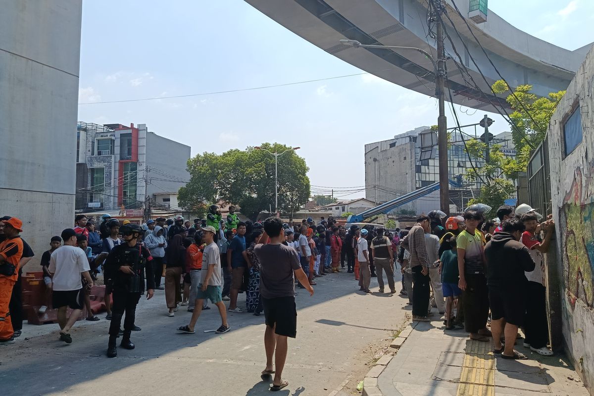 Bentrok Berdarah di Jalan Tambak Menteng Tewaskan Satu Orang, Polisi Dalami Pemicu dan Peran Pelaku