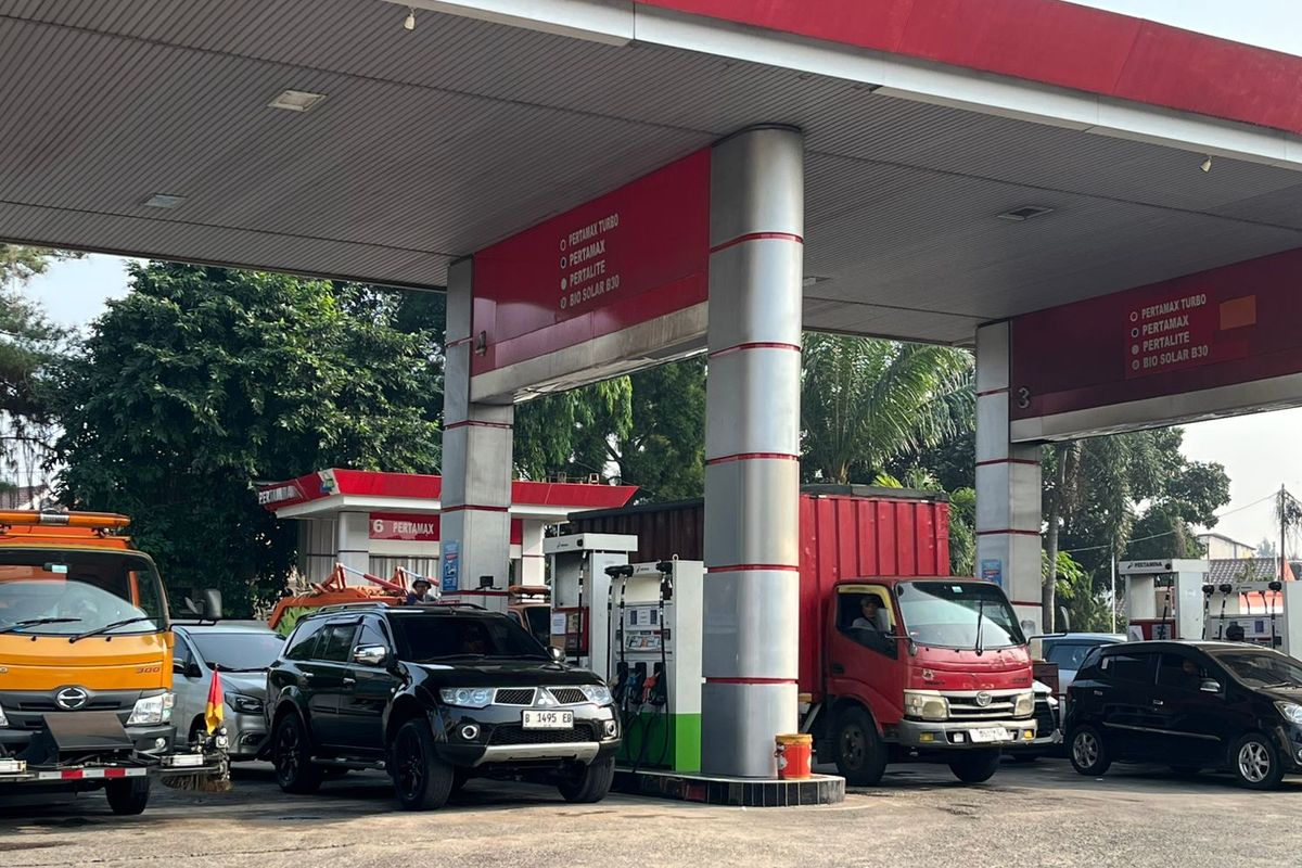 Heboh Tarif Parkir Saat Antre BBM di Dharmasraya, Dishub Sebut Belum Ada Pungutan Resmi