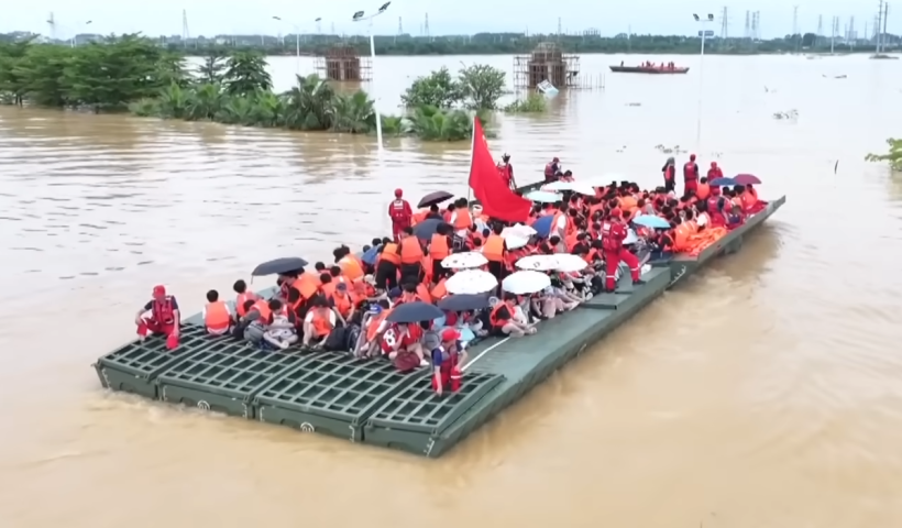 Inovasi Penyelamatan China Jadi Sorotan, Drone Raksasa dan Jembatan Apung Bantu Evakuasi Korban Banjir