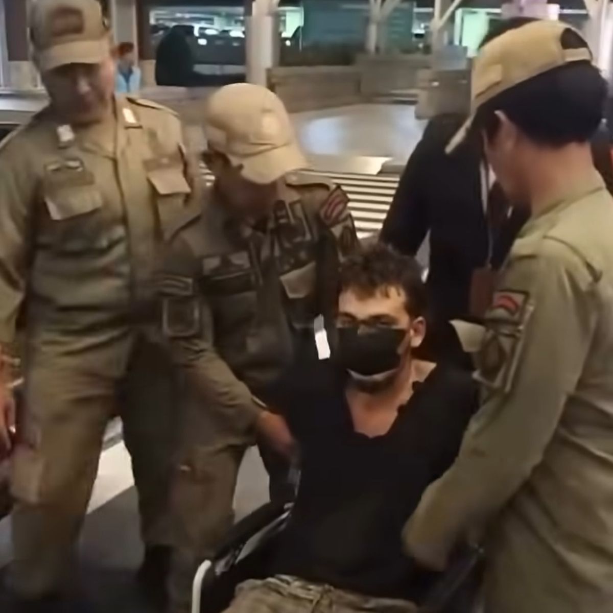 WNA Pembuat Keributan di Bandara Ngurah Rai Diamankan, Proses Deportasi Jadi Langkah Lanjutan