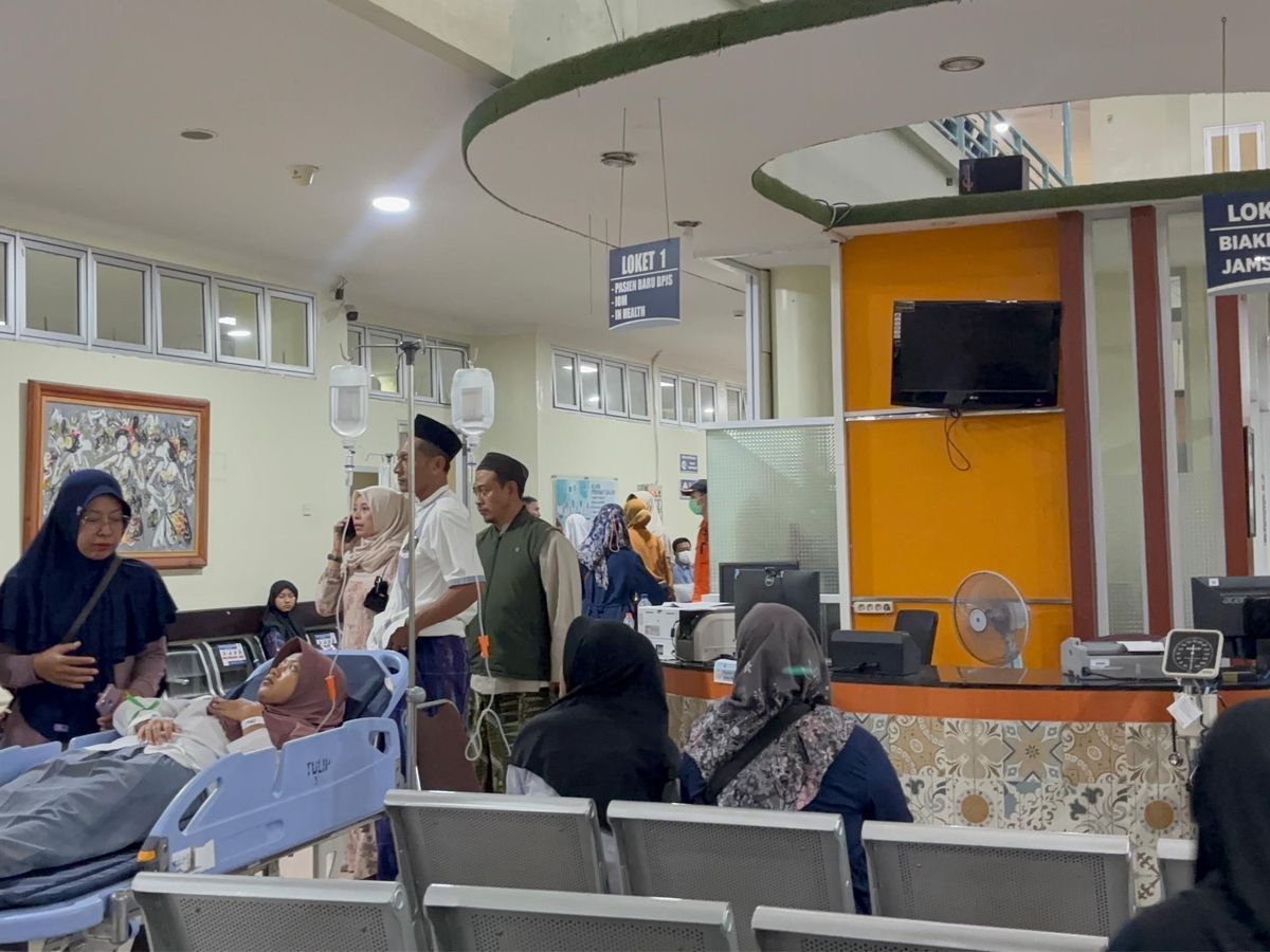 Ratusan Santri Sidoarjo Dilarikan ke Rumah Sakit Usai Santap MBG, Total Capai 431 Orang